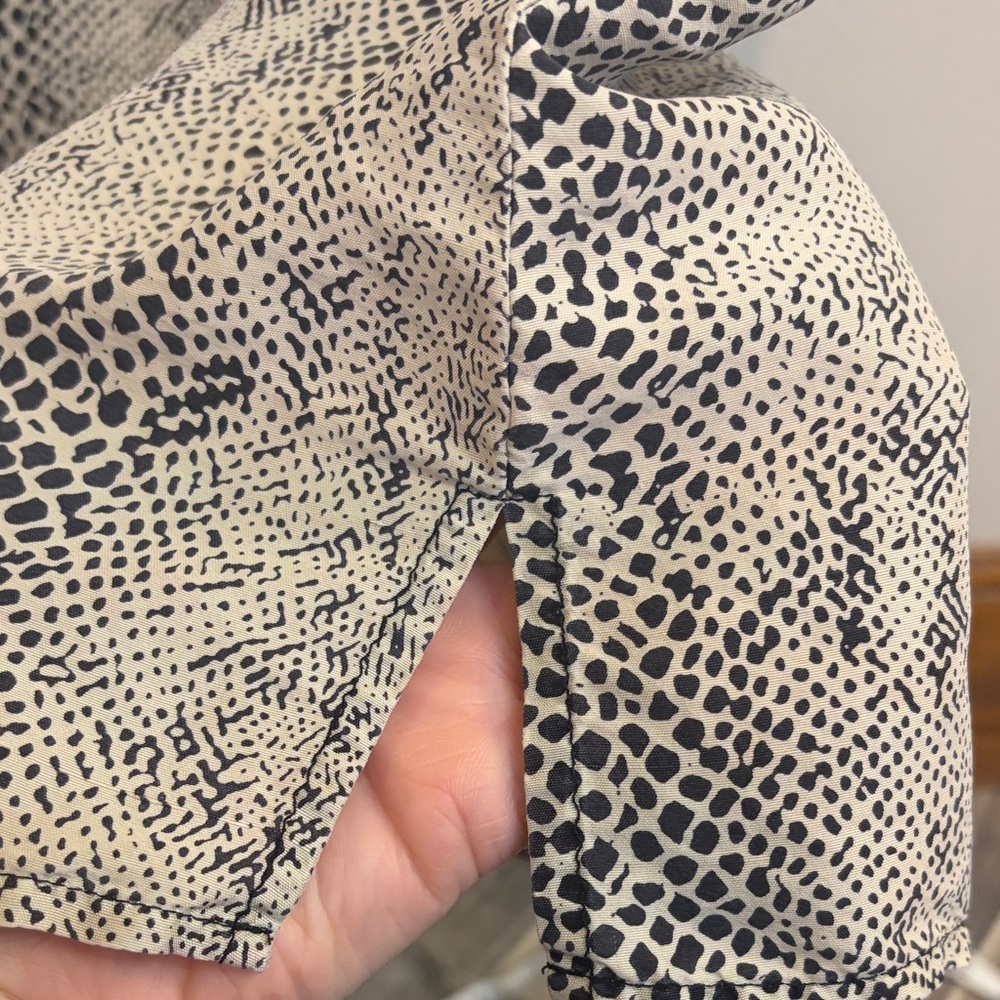 Robbie Bee Vintage Silk Snake-Print Button Down Top Animal Print Y2K - Picture 10 of 10